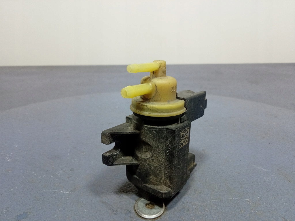 фото №5, Audi q5 8r a4 b8 2.0 tdi клапан вакуумa 8k0906627