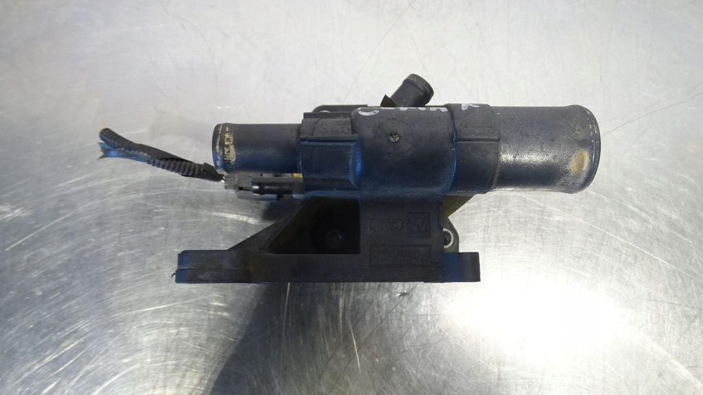 фото №1, Корпус термостата ford c-max lift 2.0