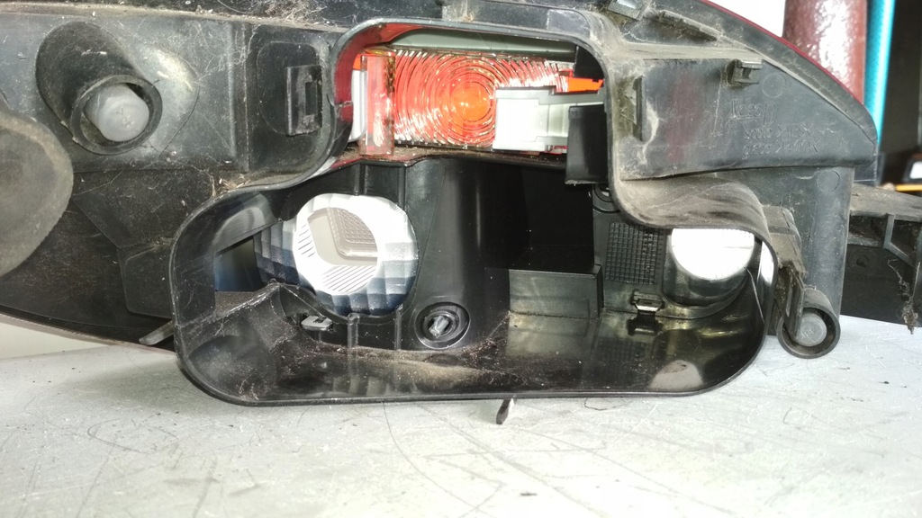 фото №8, Лампа задняя правая renault megane iii coupe 08-12