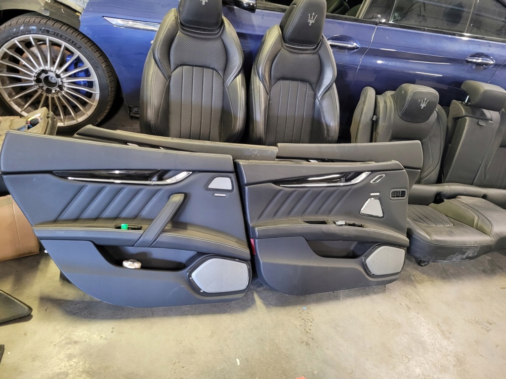 фото №15, Maserati quattroporte vi сиденья заднее сиденье обшивки карбон nappa trofeo idealne