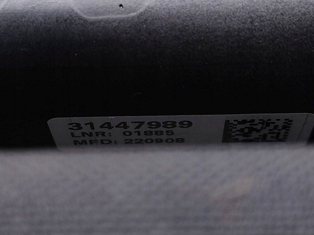 фото №7, Volvo xc40 подголовник сиденье заднего 2022 suv 4/5dr 31447989 19-24