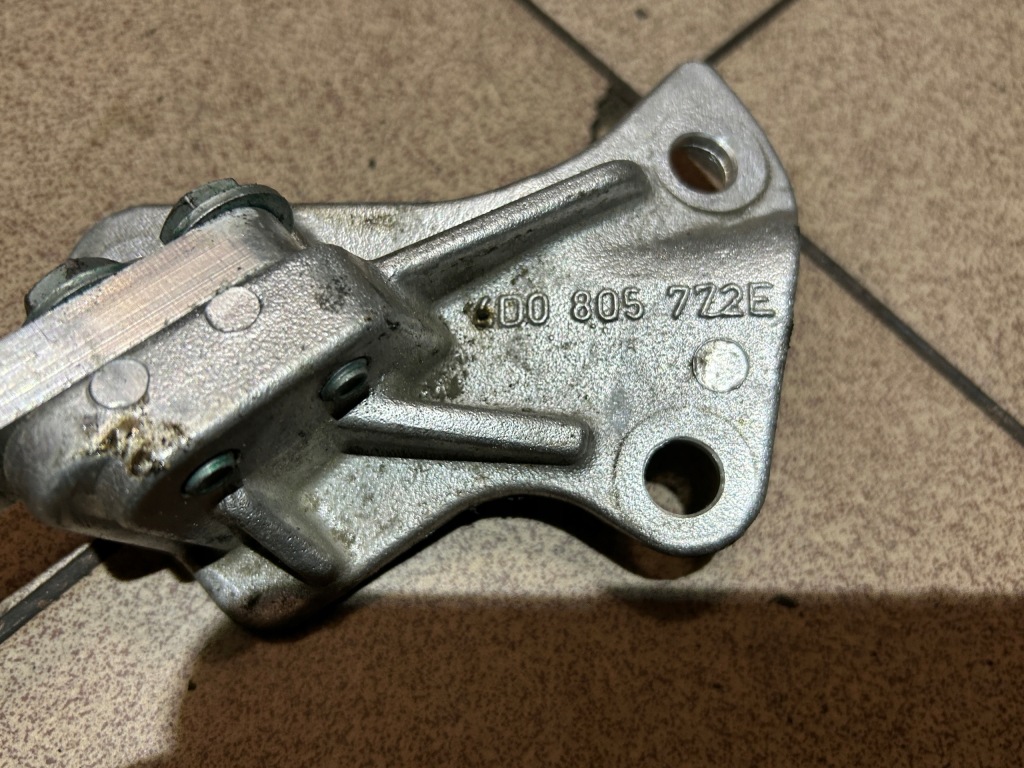 фото №5, Распорка чашка верхний audi a8 d2 lift