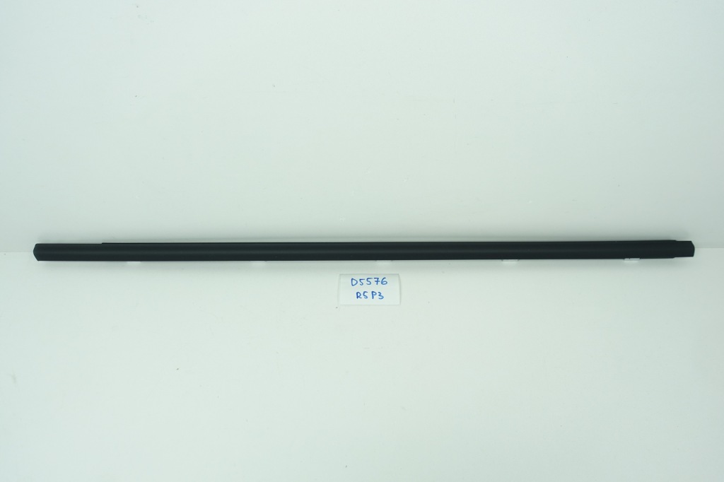 фото №1, Молдинг уплотнитель правый перед hyundai elantra 17-