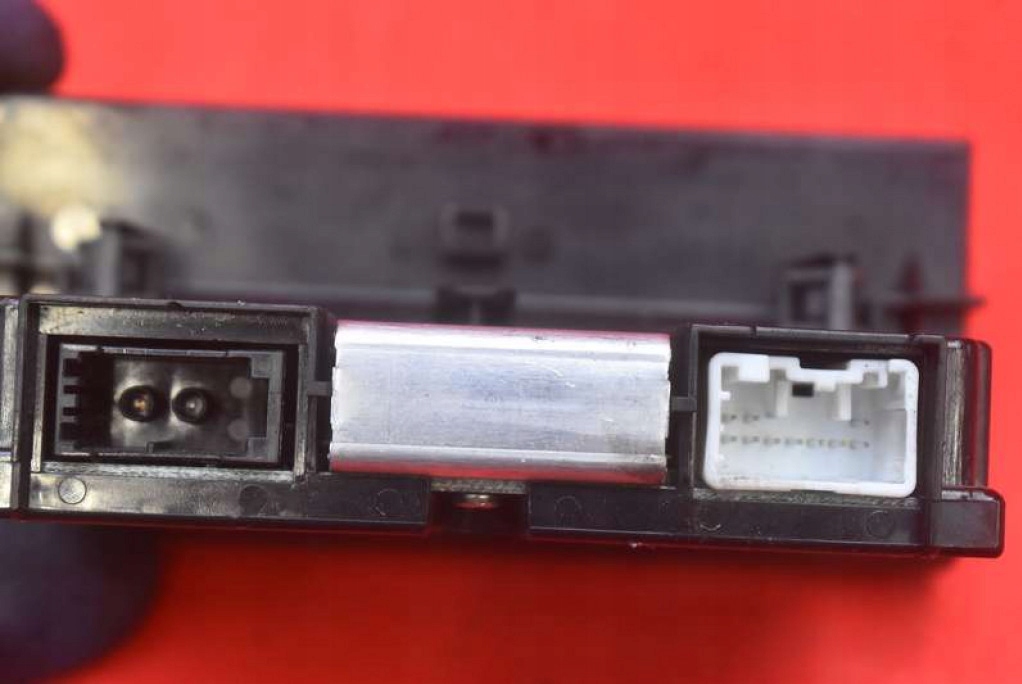 фото №7, Дисплей 30797719 volvo v50 03-11