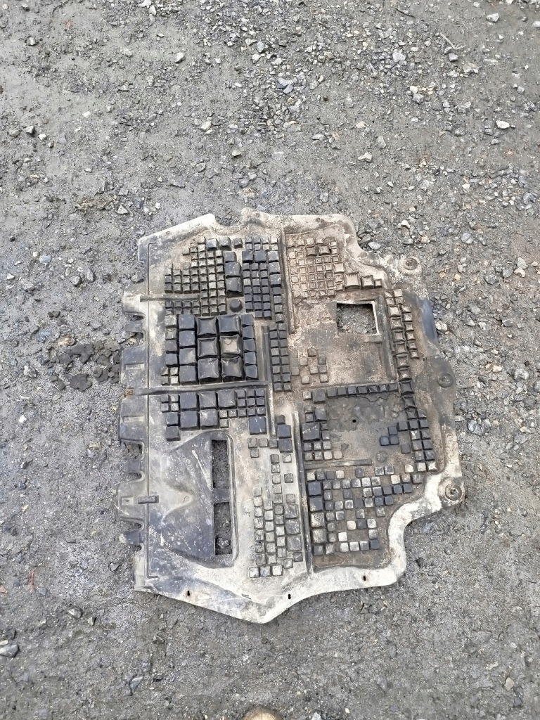 Накладка под двигатель vw golf 5 v passat b6 audi a3 8p octavia 2 3c0825237g Цена