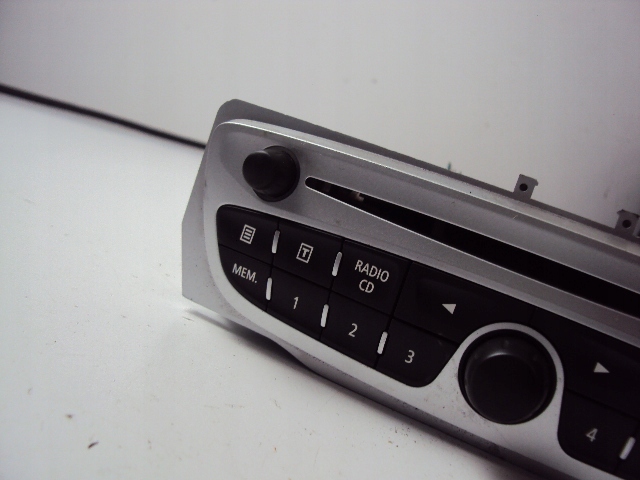 фото №3, Радио renault megane iii scenic iii