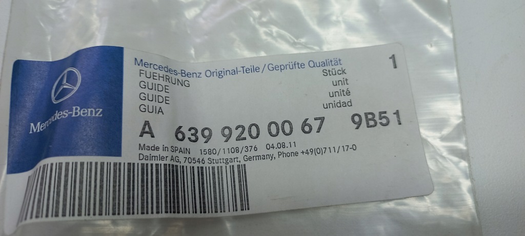 фото №6, Втулка напрямна кронштейн підголівник сидіння mercedes w639 w636 a6399200067