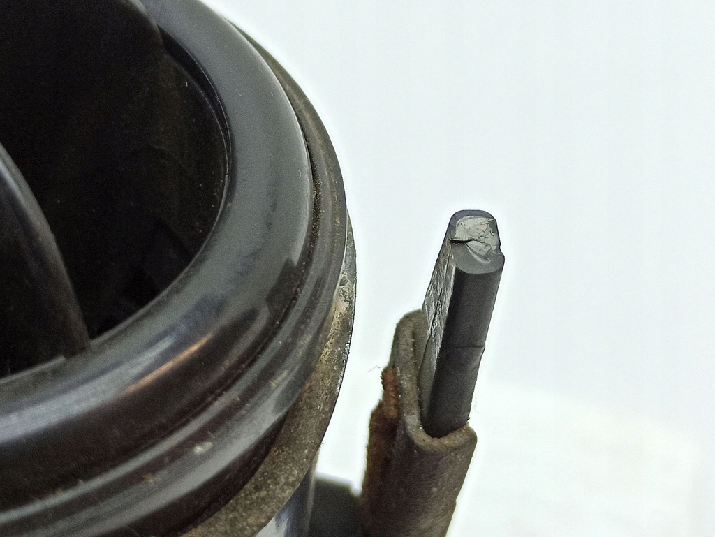 фото №6, Решётка обдув боковая панели mercedes-benz compakt w115