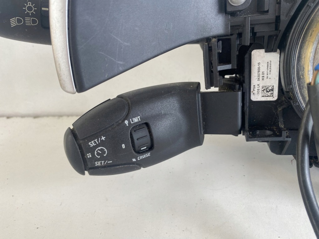 фото №3, Перемикач комбінований peugeot 3008 пелюстки перемикання