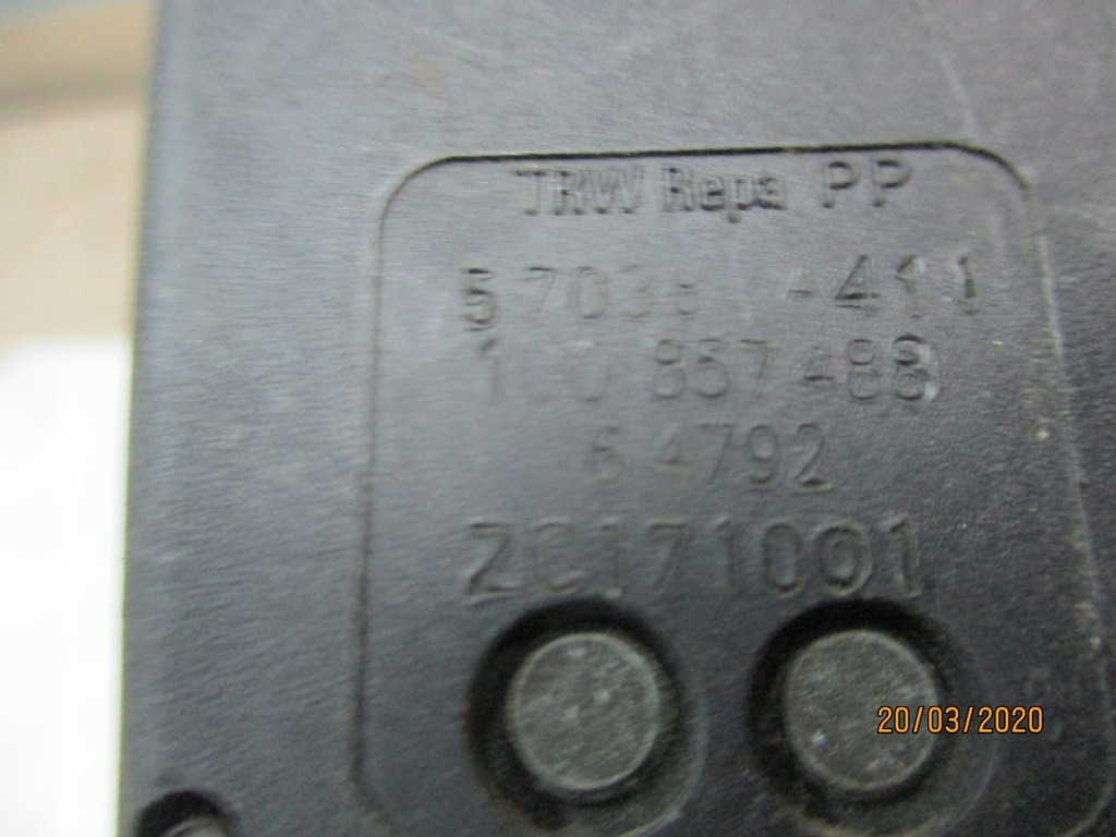 фото №6, Seat leon i защёлки ремней 1c0857488a