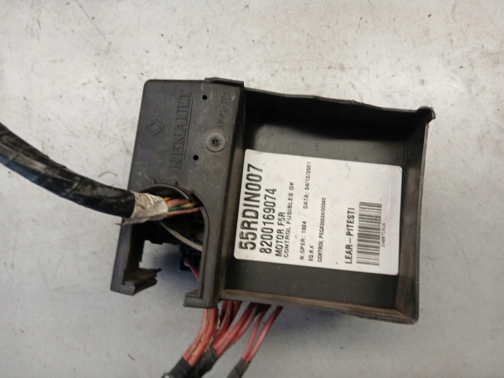 фото №2, Коробка запобіжників renault laguna ii 8200169074