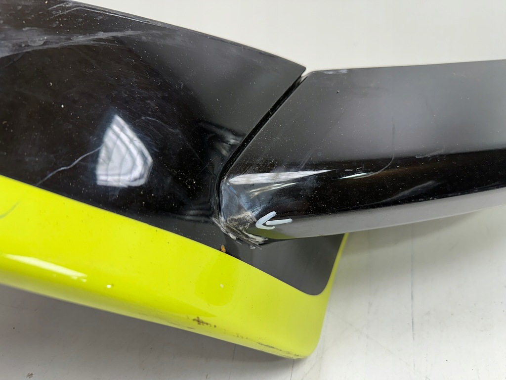 фото №10, Бампер задняя спойлер aston martin dbx