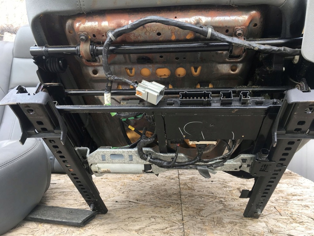 фото №11, Chrysler 300c 04-10 сиденья заднее сиденье sedan usa