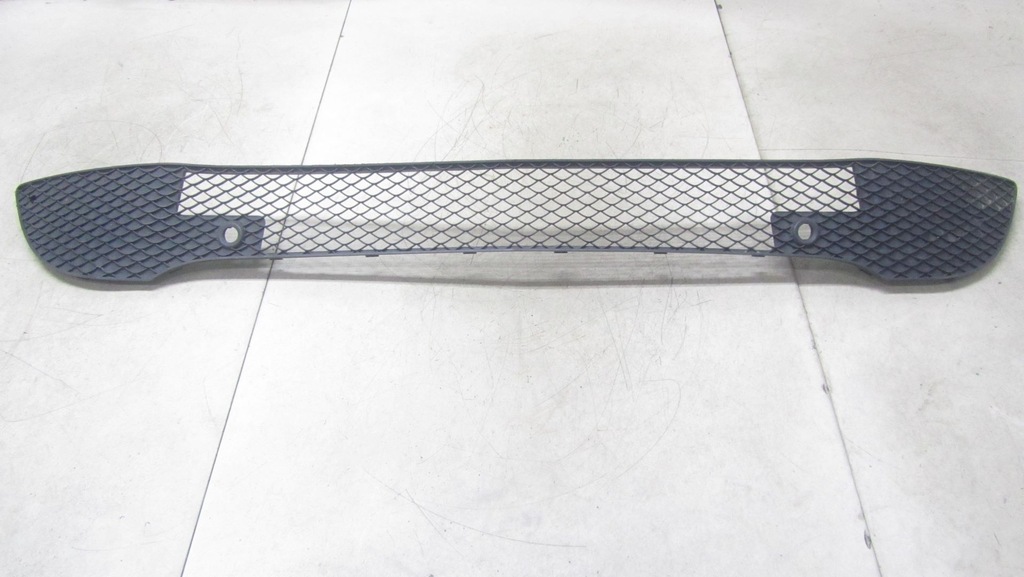 фото №1, Mercedes w176 решётка бампера перед 13-