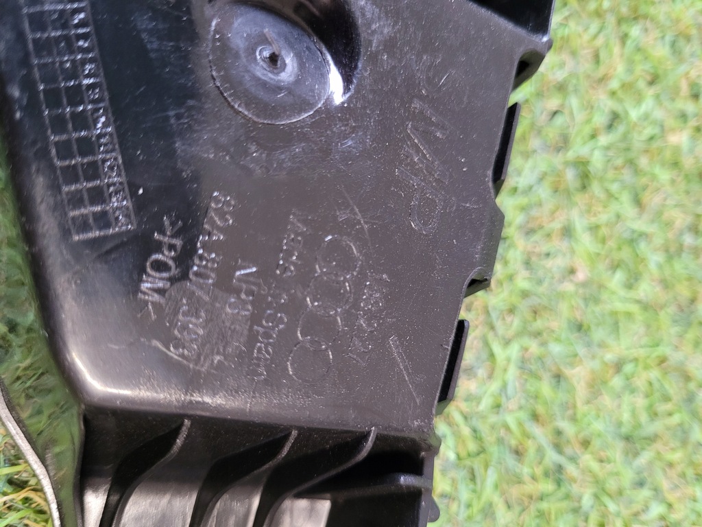 фото №7, Audi a1 ii 82a напрямна бампера правий задня задній