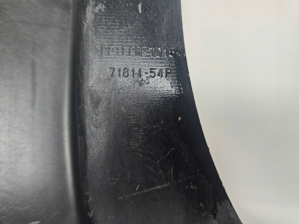 Suzuki vitara ii 2015 - бампер задний задняя pdc 71811-54p Доставка