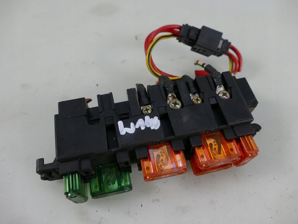 фото №1, Коробка предохранителей coupe mercedes-benz оригинальный номер 1405450101