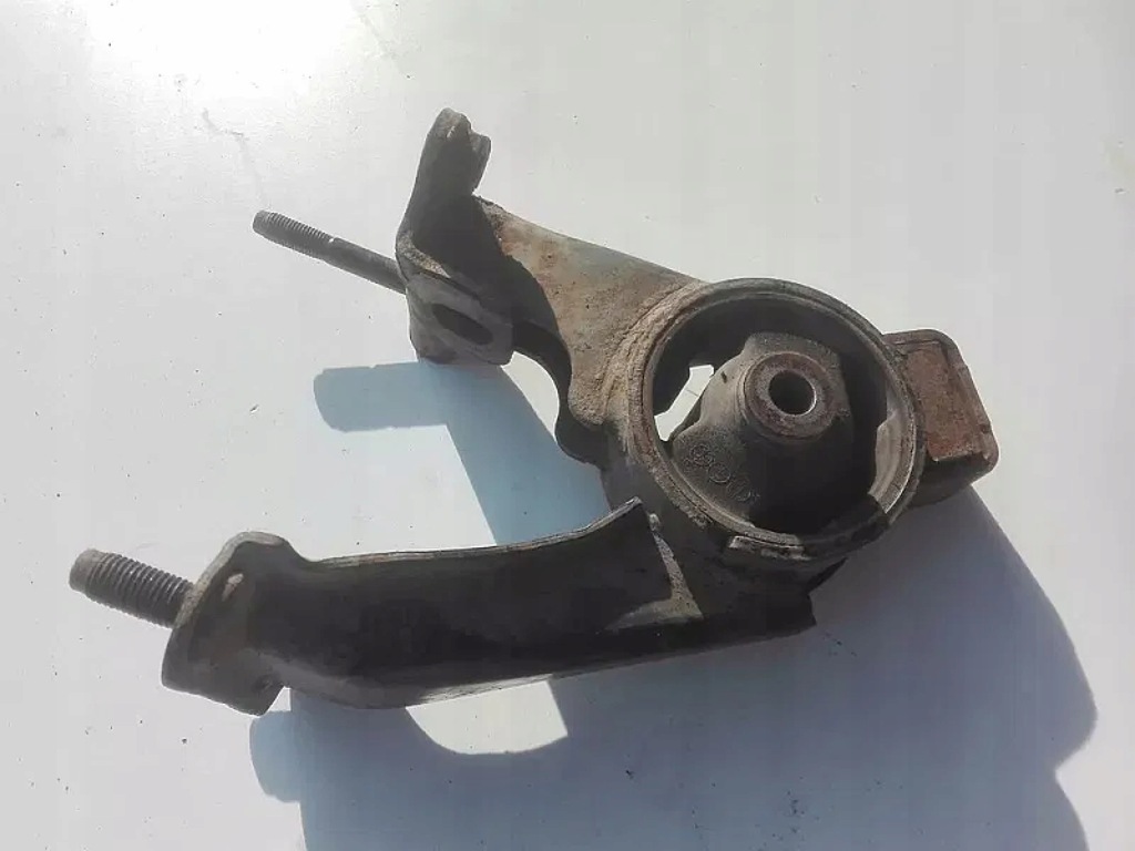 фото №1, Кронштейн коробки toyota corolla e12/2.0 d4d 1cd