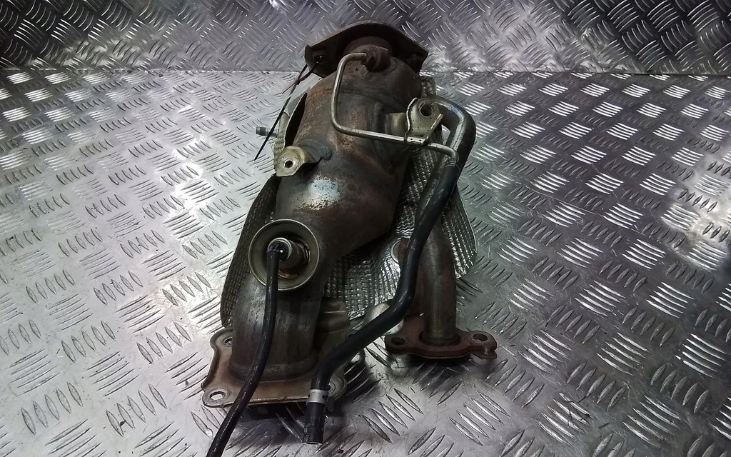 фото №6, Yaris iv 1.5 cross катализатор коллектор