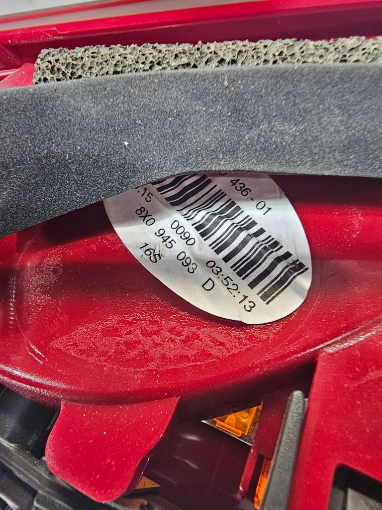 фото №8, Лампа левый задняя w крышка audi a1 8x3 8x0945093d