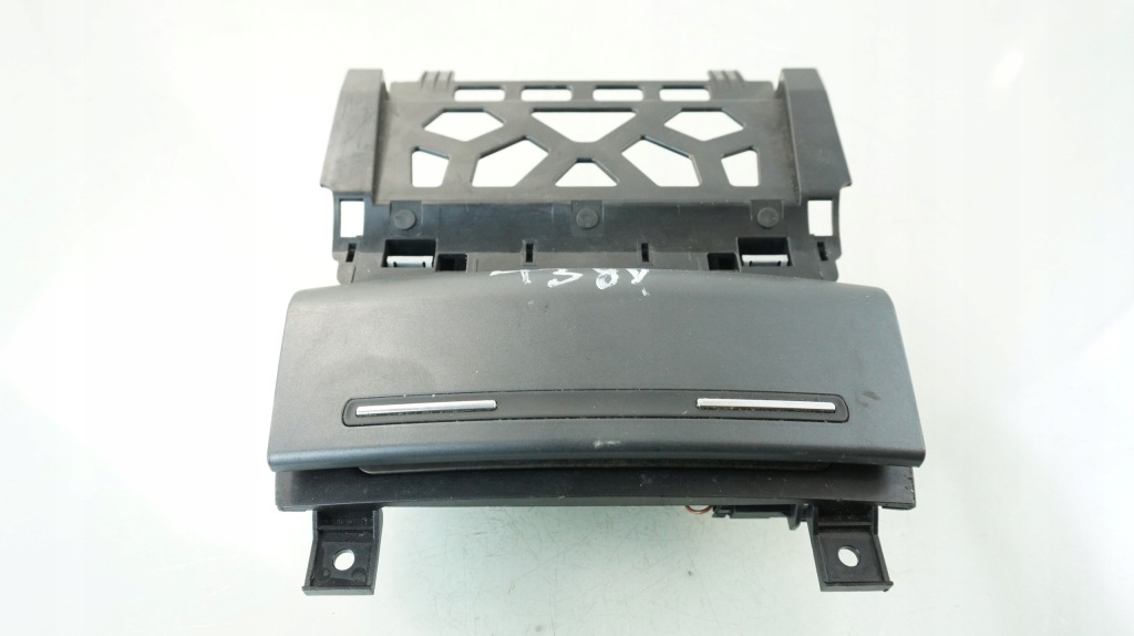 фото №1, Audi a3 8p пепельница бардачок полка 8p0857951