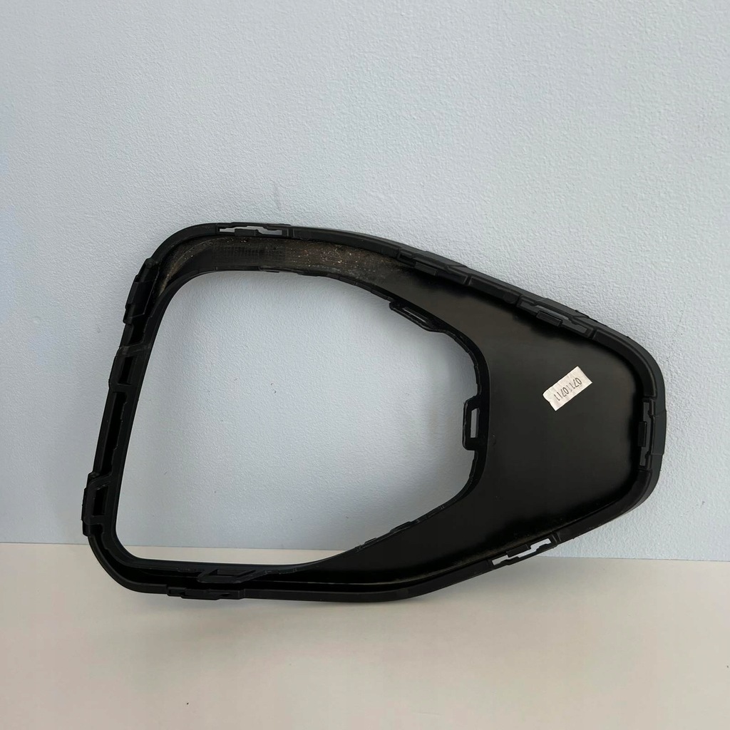 фото №4, Vw t-roc r-line lift 2021- рамка противотуманной фары левая перед 2ga853665d