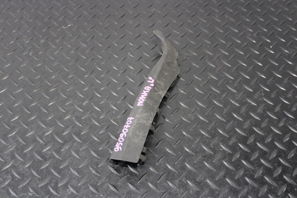 фото №1, Заглушка защита жабо левая opel mokka x lift 2017 95090707