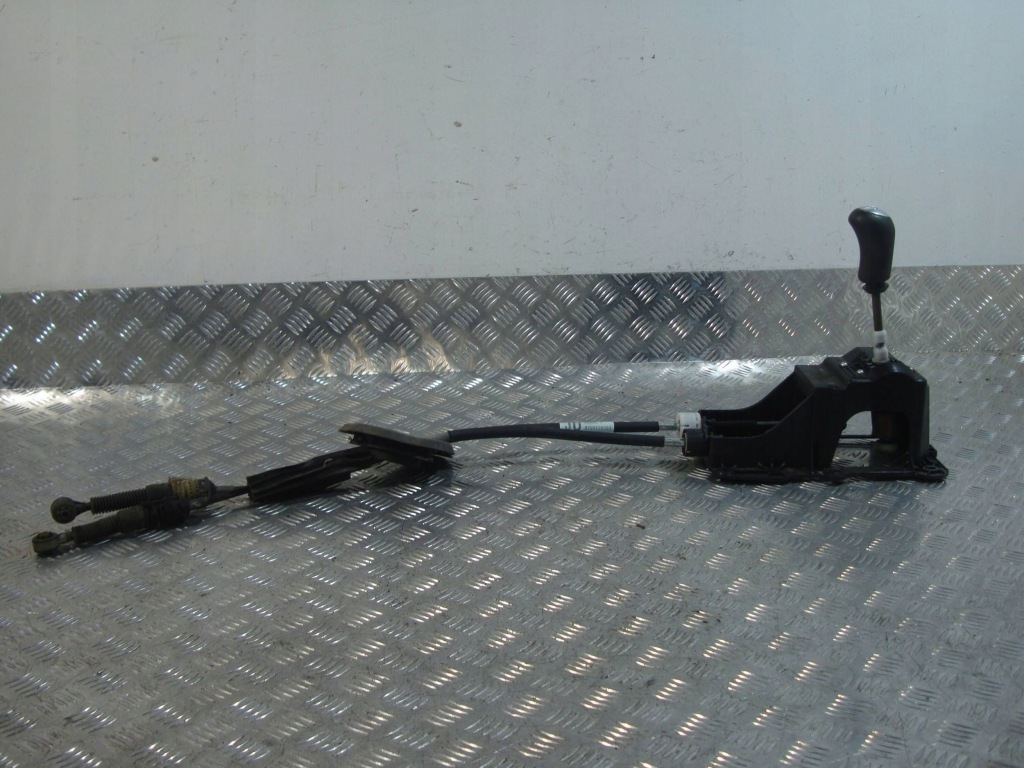 Купить Тросы переключения передач кулиса 1,5 dci renault megane 3 08- 8200779125