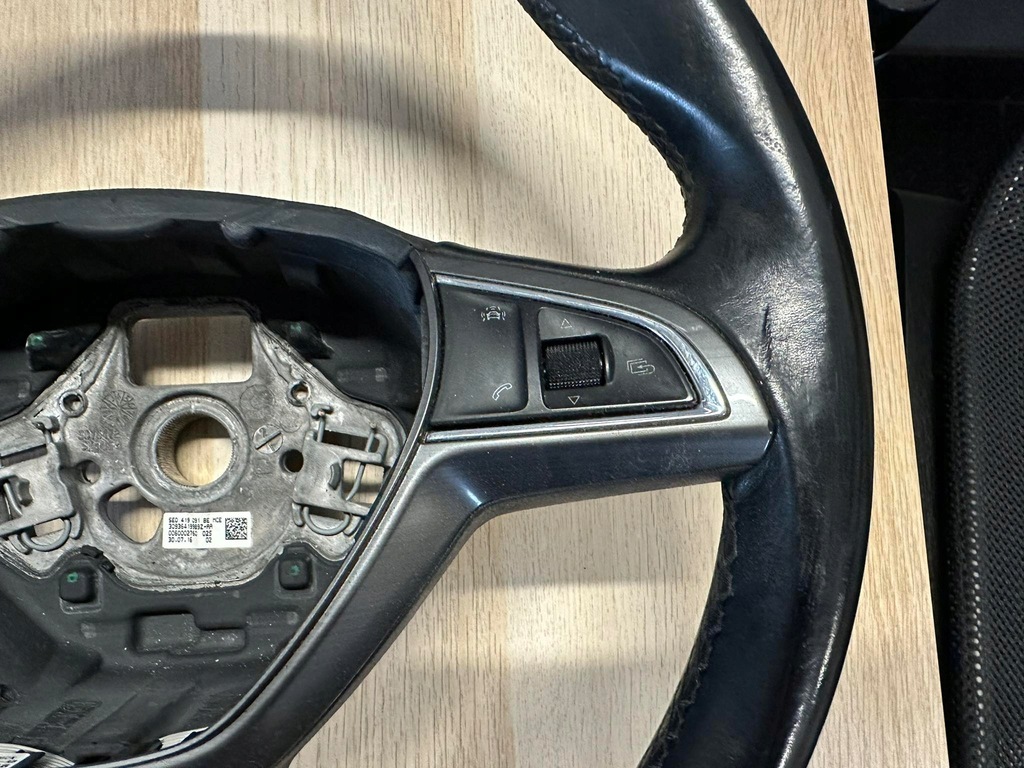 фото №5, Skoda rapid воздуховод кожа кожаный мультифункция