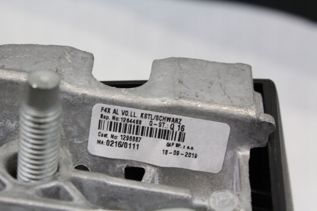 фото №10, Туннель средний подлокотник bmw f39 x2 f48 x1