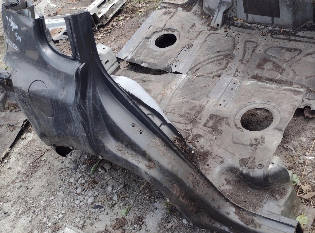 фото №5, Vw tiguan 5n чверть задня задня права