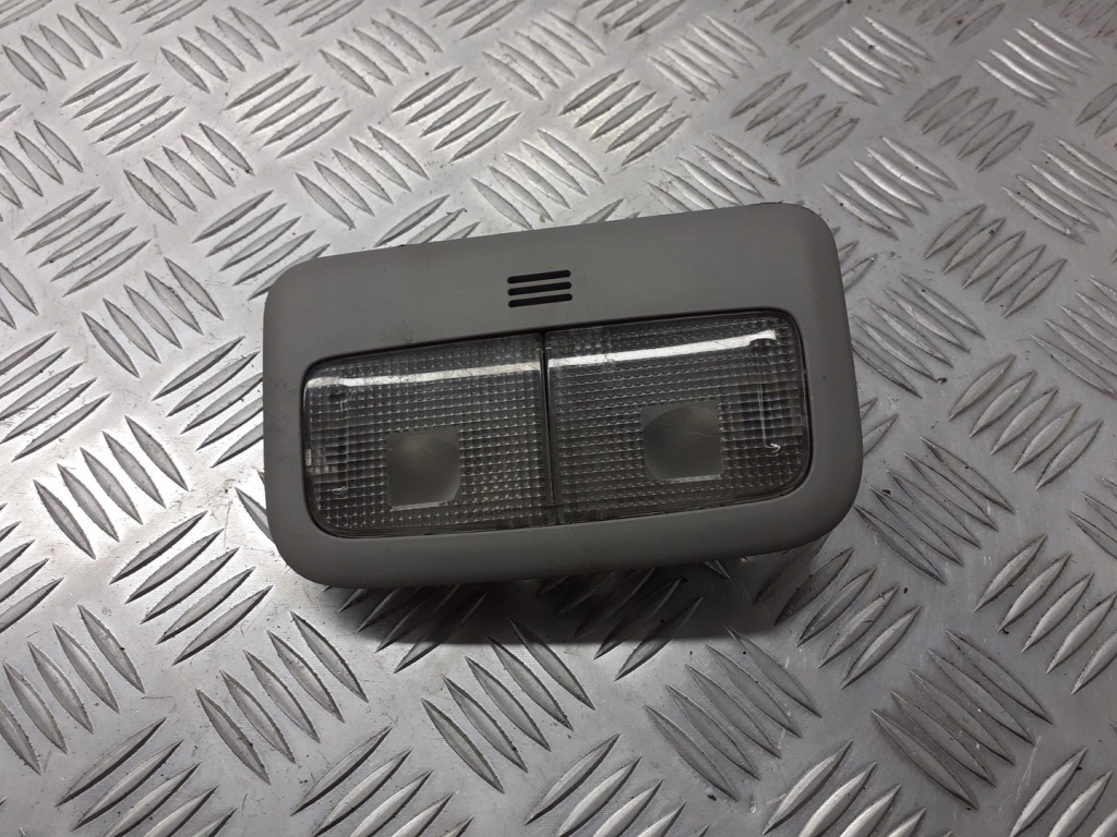 фото №1, Освещение кабины задняя toyota yaris ii 81260-0d030