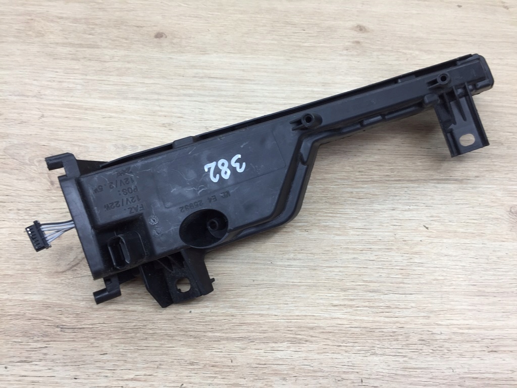 Фара led правый  оригинальный номер porsche carrera 911 1130.002r Недорого