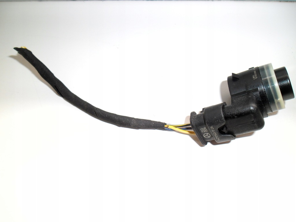 фото №1, Mercedes b 247 парктроник датчик pdc штекер