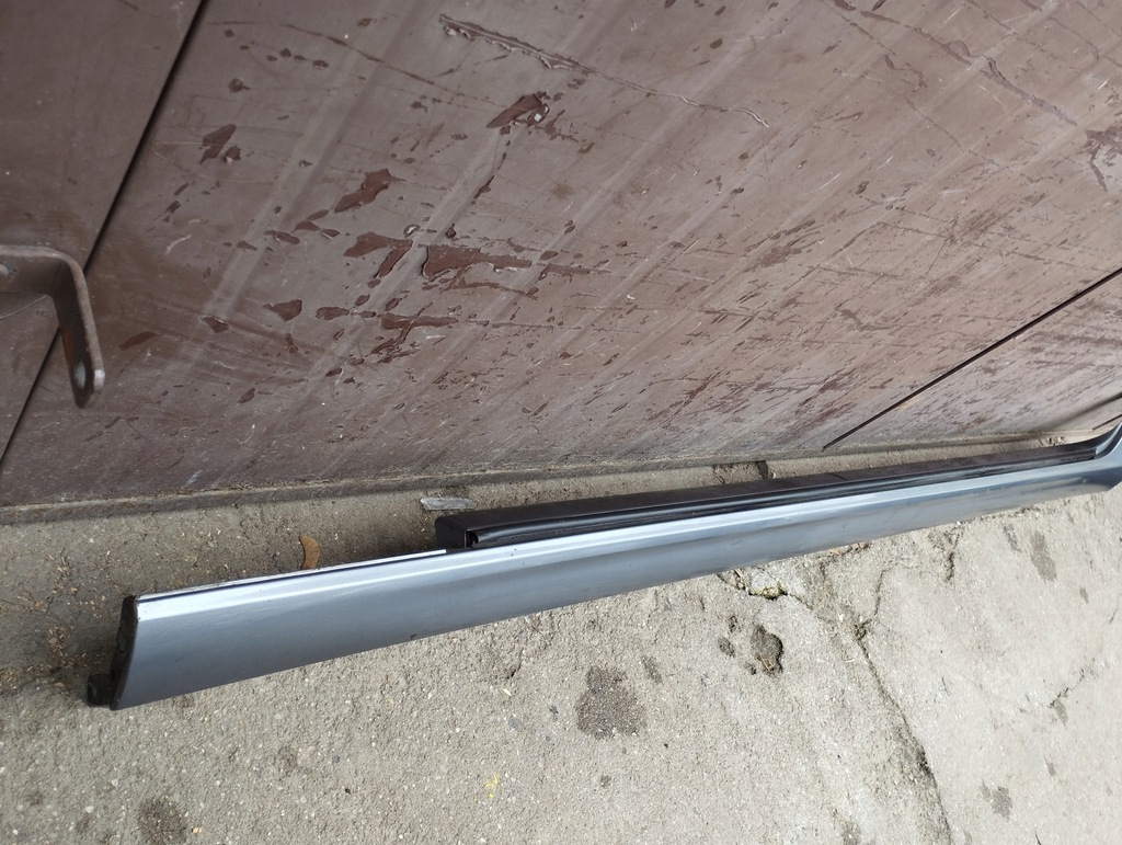 фото №10, Поріг молдинг ліва volvo v60 ii 2018-^ 31448911