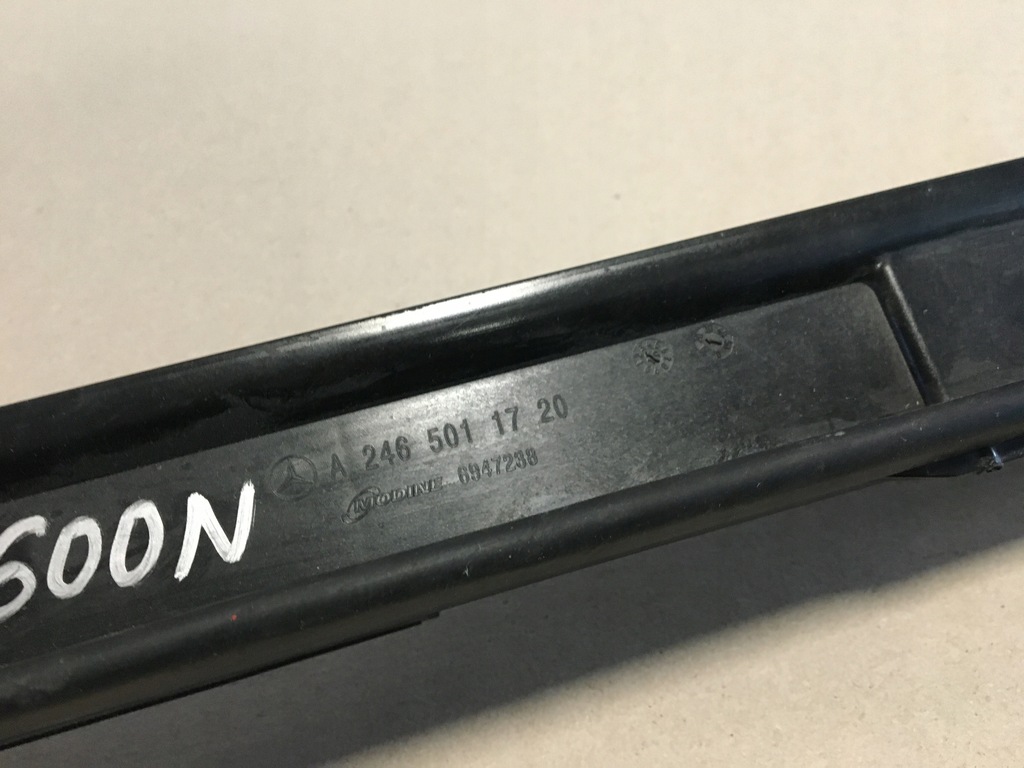 фото №9, Mercedes cla gla w176 w117 b- klasa w246 кронштейн кронштейн радиатора