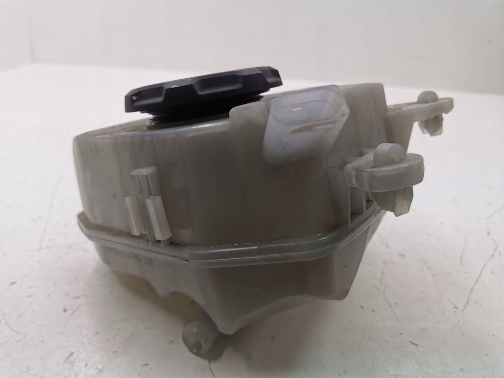 фото №8, Audi a3 8y 2021 бак расширительный охлаждающая жидкость