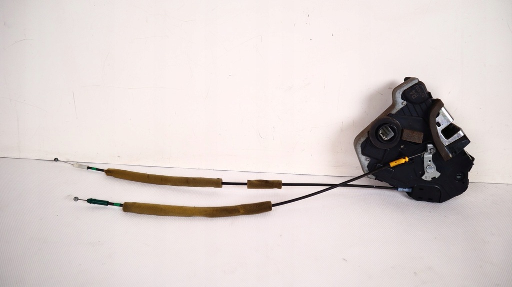 фото №1, Toyota land cruiser 200 замок дверь правый перед