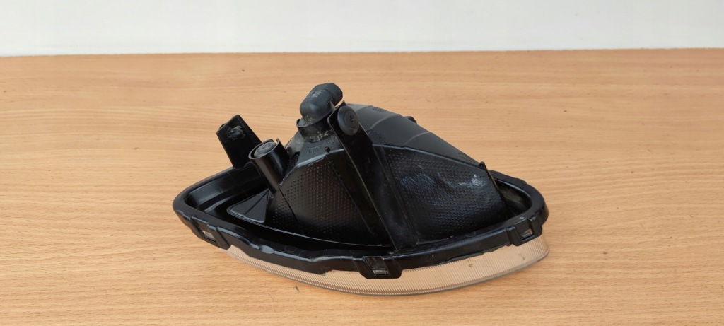 фото №2, Hyundai i10 lift правый противотуманная фара 11-13 rok оригинал