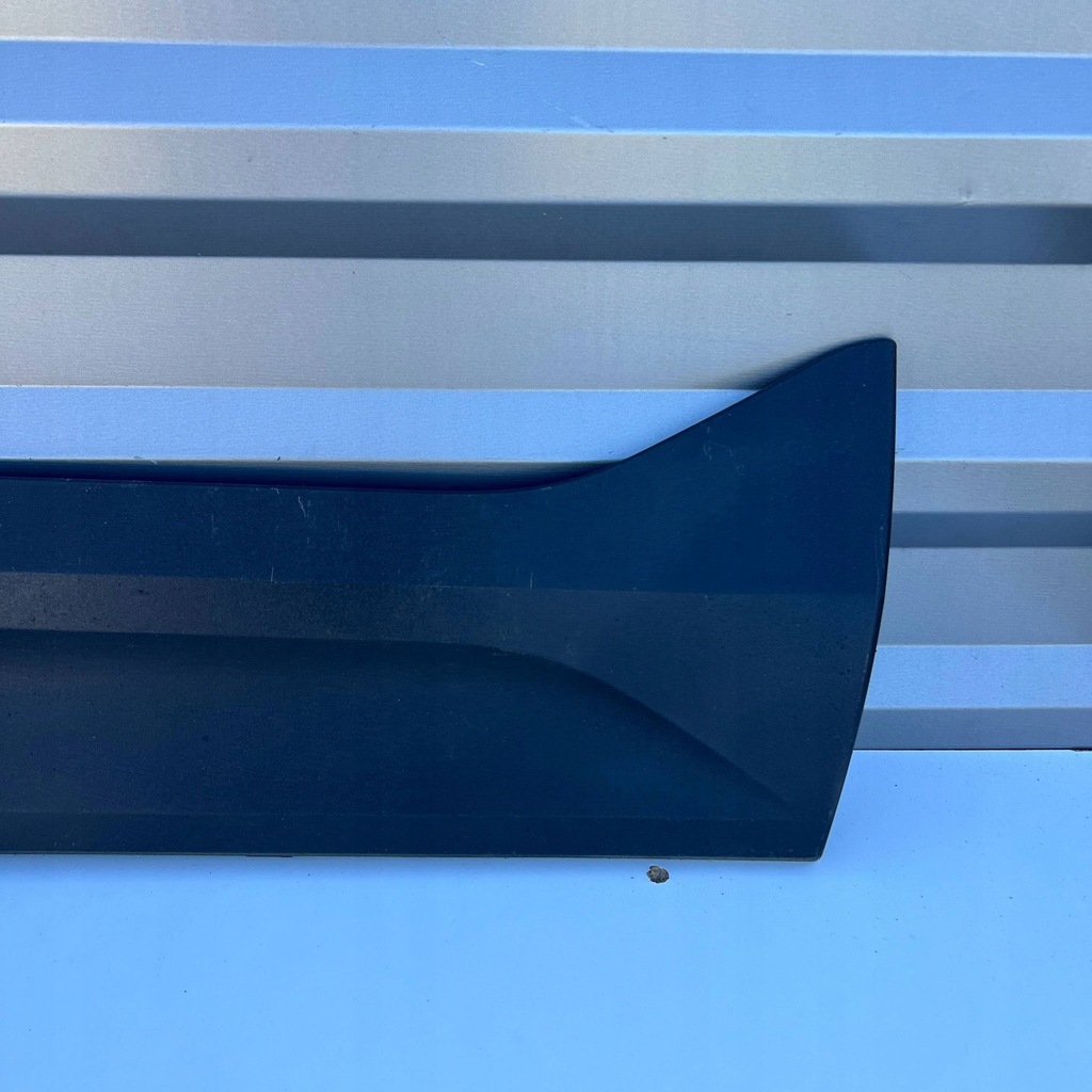 фото №2, Молдинг двері volvo xc40 правий перед