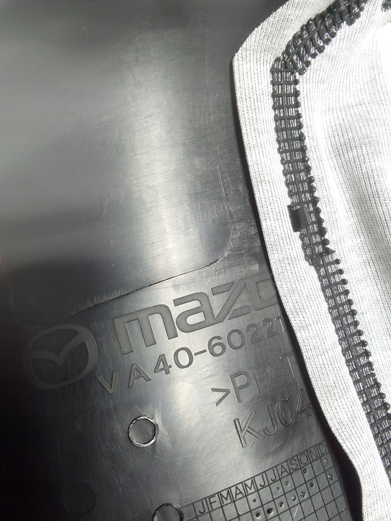 фото №9, Mazda cx50 23- захист рамка спідометра va40-60221 usa