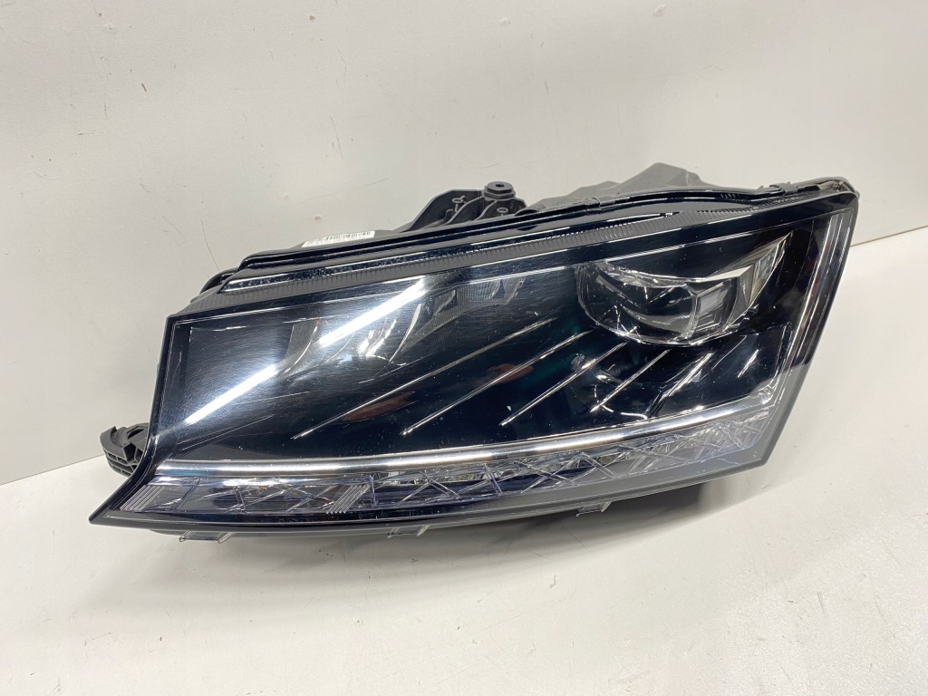 Фара перед передняя левая full led skoda fabia 3 3 6v рестайлинг  2017- с Разборки