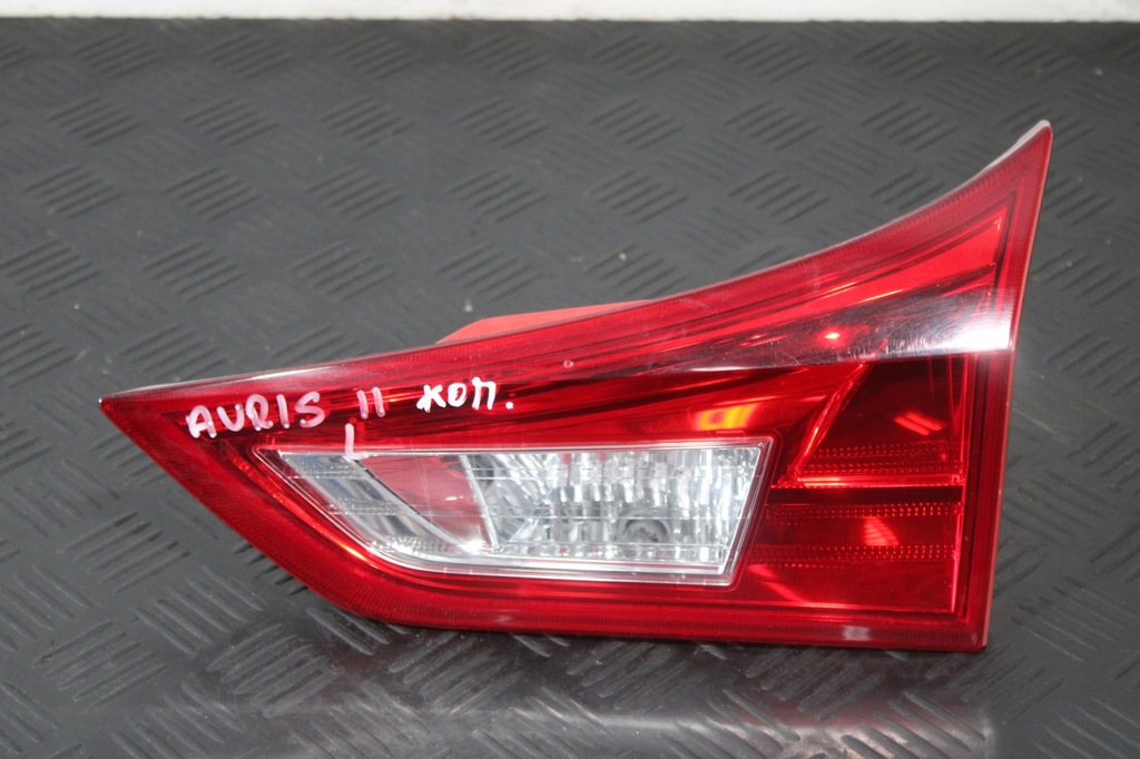 фото №1, Лампа правий задня кришки toyota auris ii 2