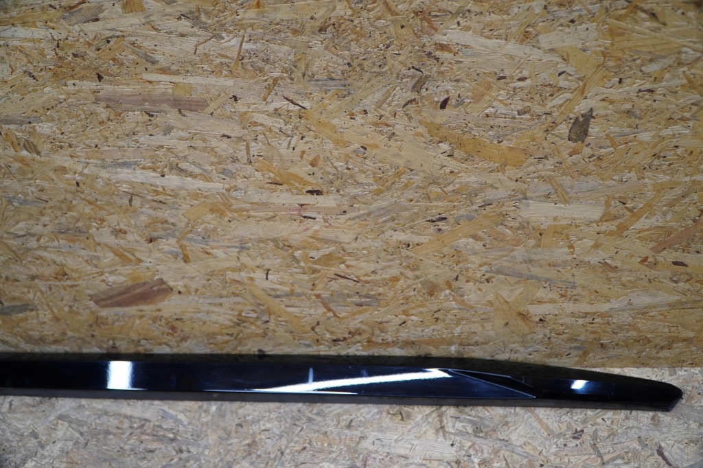 Рейлинг крыша левое  8y0853855 brillantschwardz audi a3 8y sportback рестайлинг  24- Недорого