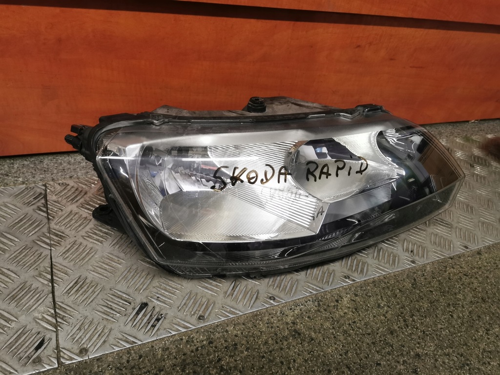 фото №2, Лампа правий перед skoda rapid 5jb941016 оригінальний номер