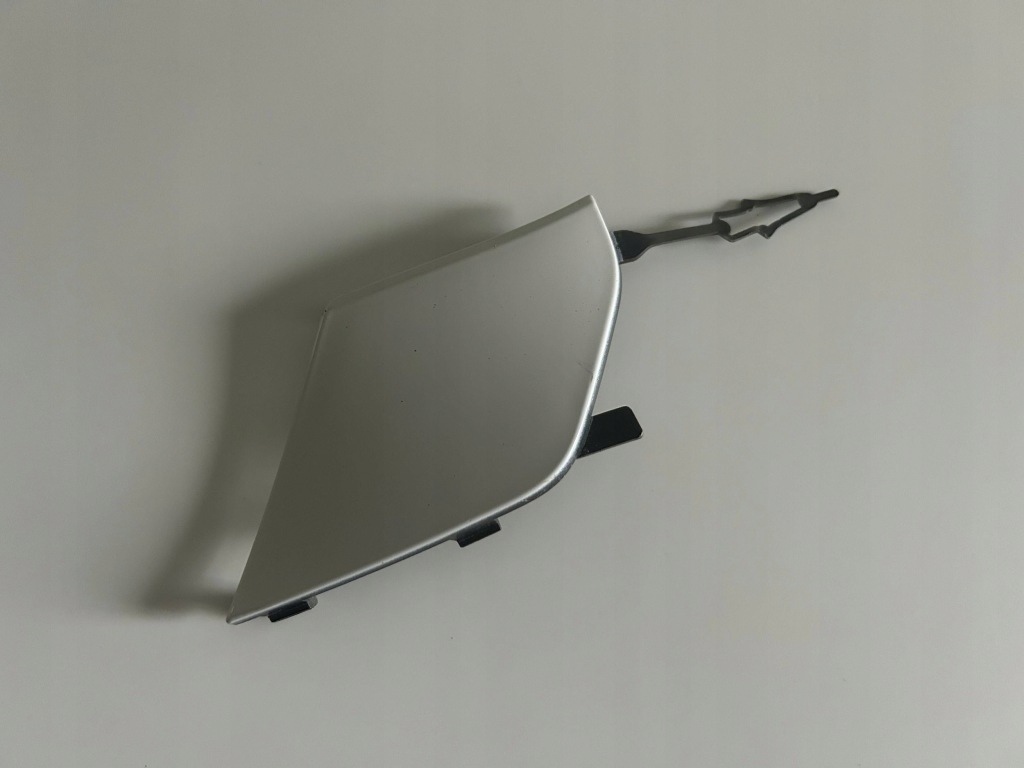 фото №1, Opel combo iv e 2018- заглушка фаркоп перед gm оригинальный номер