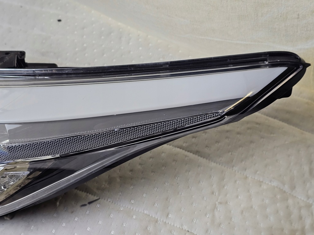 фото №4, Лампа фара перед правый правая ксенон led kia ceed ii 2 92101-a2260 r501