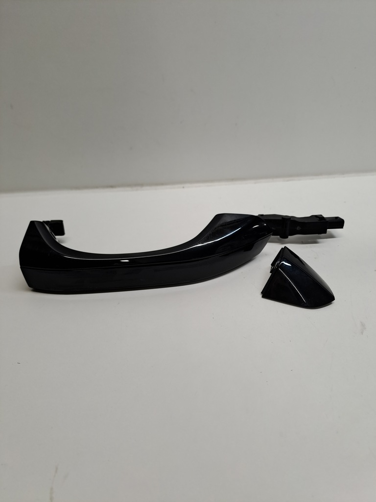 фото №1, Audi e-tron gt ручка наружная дверь правый задняя 4n0837208