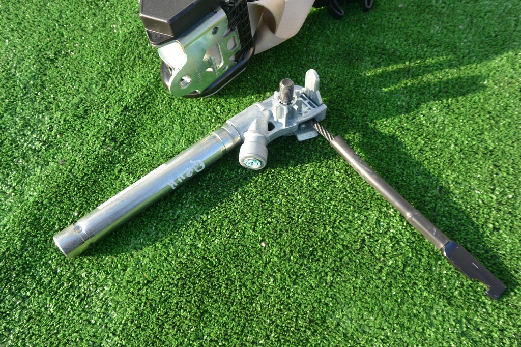 фото №7, Pas безопасности перед maserati quattroporte vi