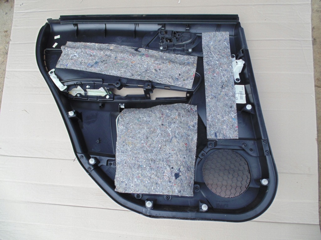 фото №2, Обшивка дверь правый задняя subaru forester iii